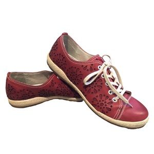 COPY - Josef Seibel Leather Laser Cut Casual Lace Shoe. Great Condition Size 39…